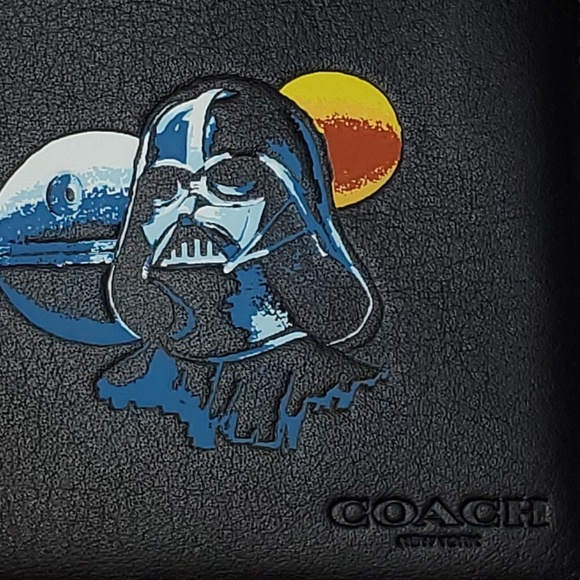 Star Wars X Coach 3-In-1 Wallet With Darth Vader. - Picture 5 of 6